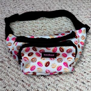 Kids NWOT Fanny Pack 🍩